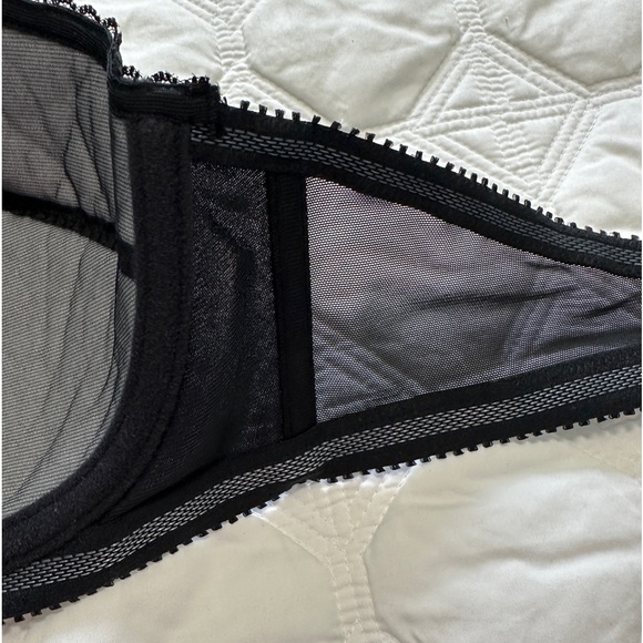 Dominique 40C Black Strapless Bra NWT - Picture 8 of 11
